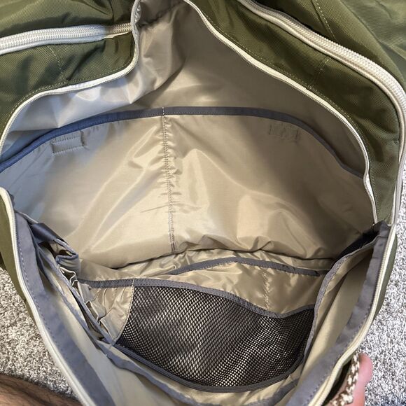 Patagonia Headway MLC 45L Olive Green Backpack Messenger Shoulder Bag Gently Use - Picture 4 of 11